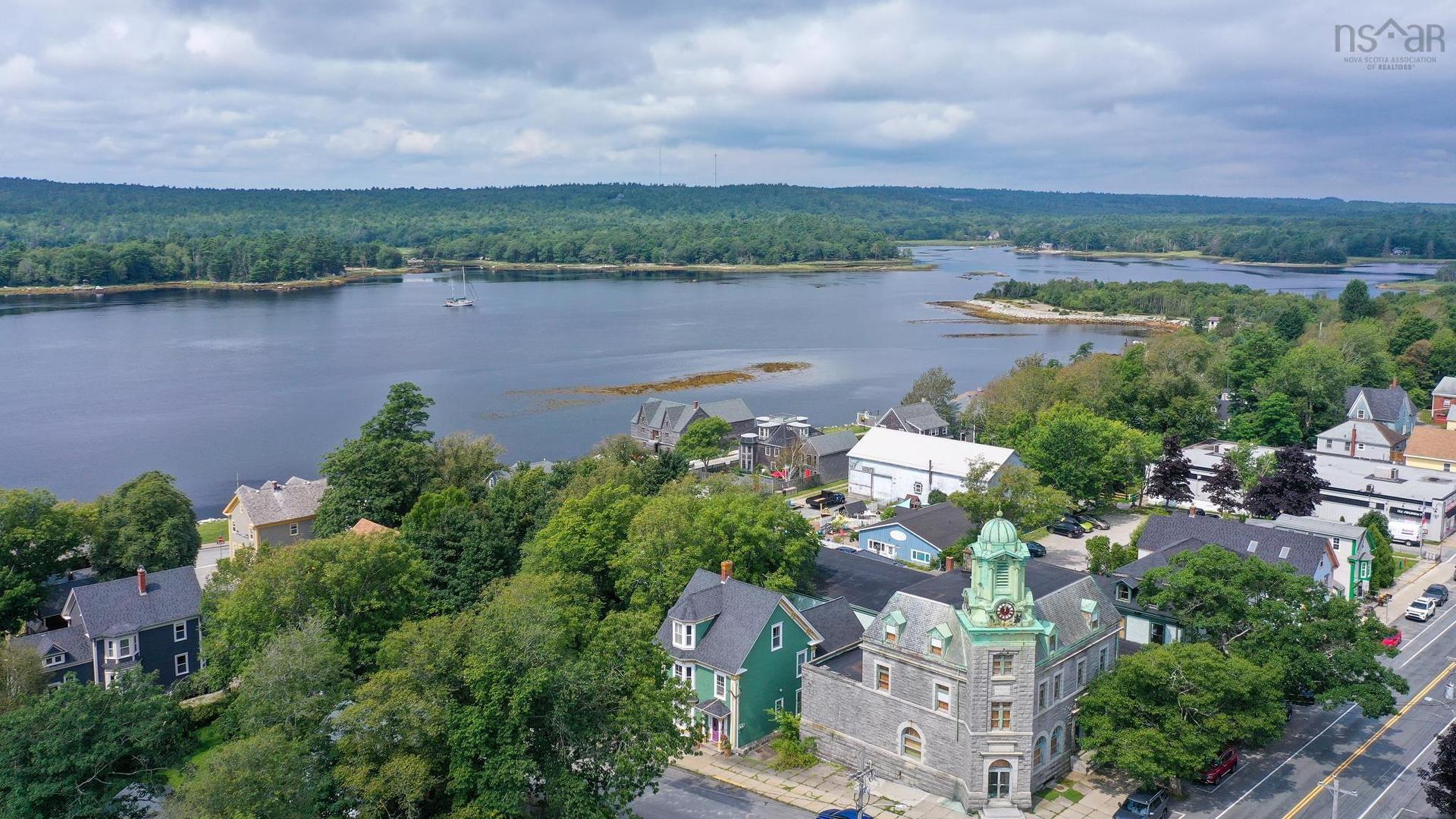 16 John Street, Shelburne, NS