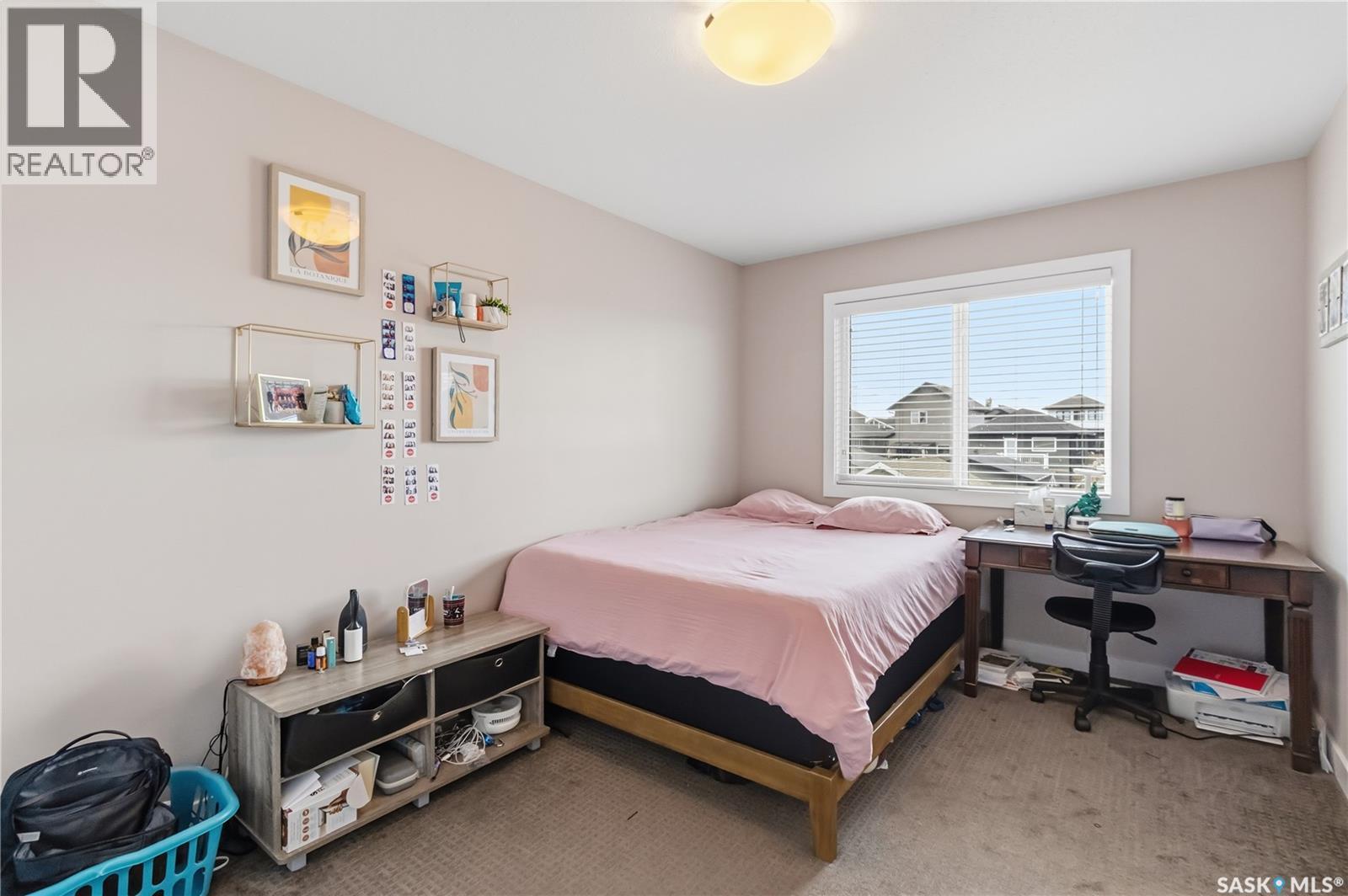 527 Kloppenburg Crescent, Saskatoon, SK