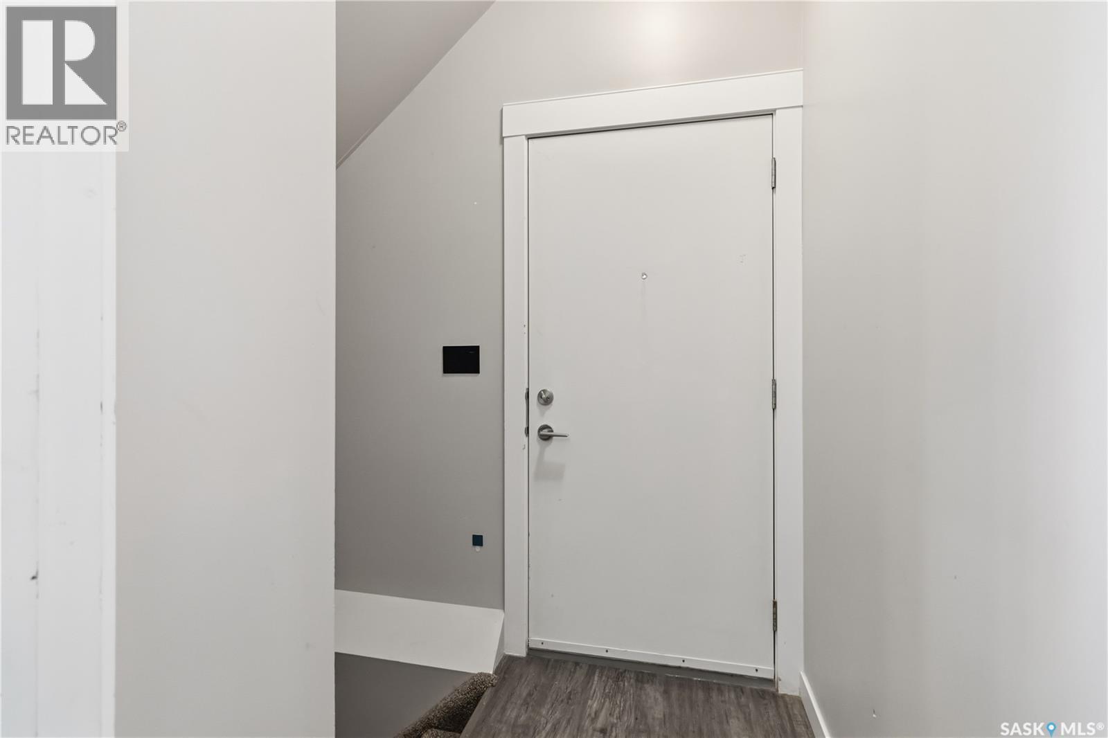 527 Kloppenburg Crescent, Saskatoon, SK