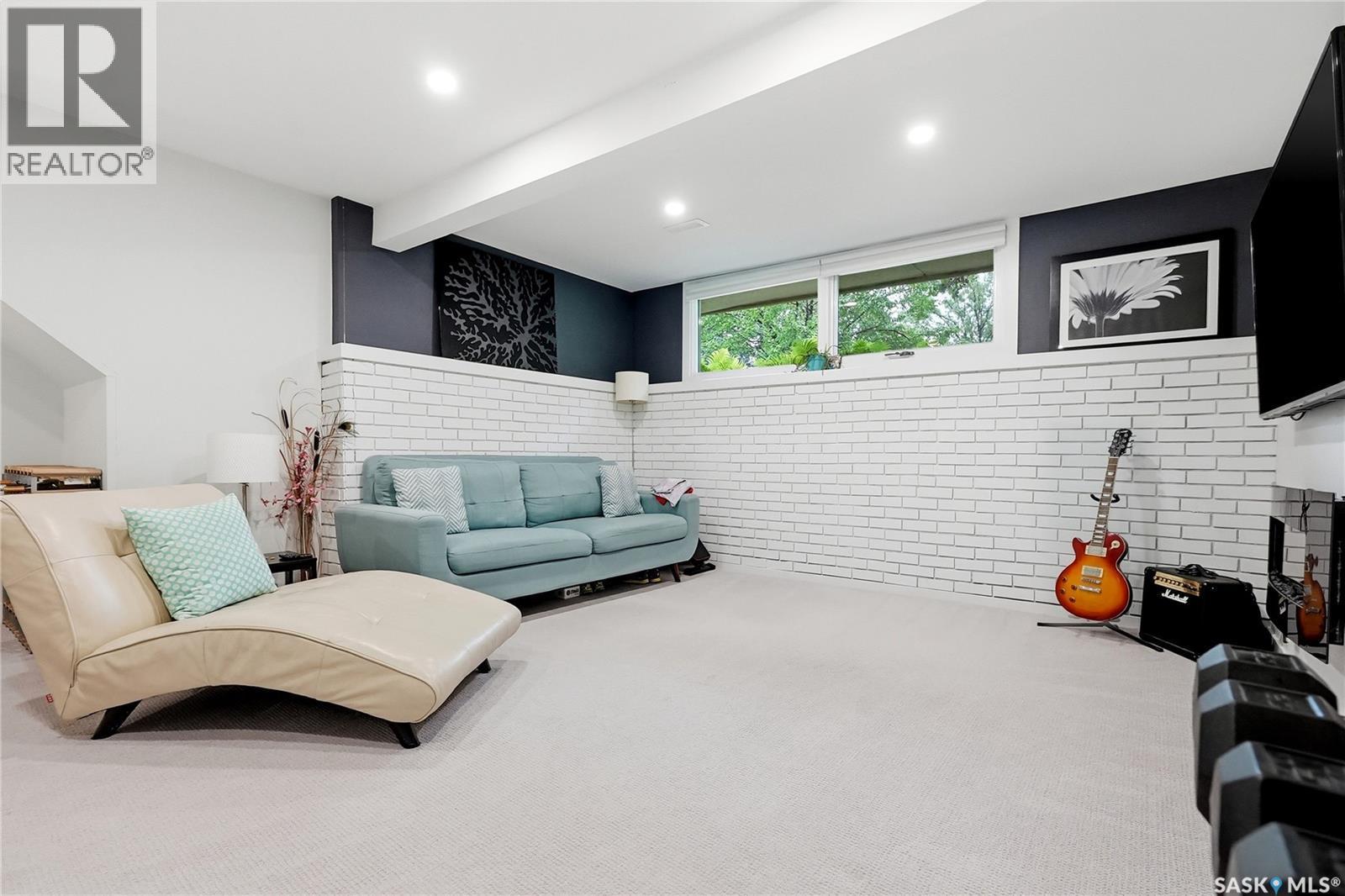 120 Rupert Drive, Saskatoon, SK