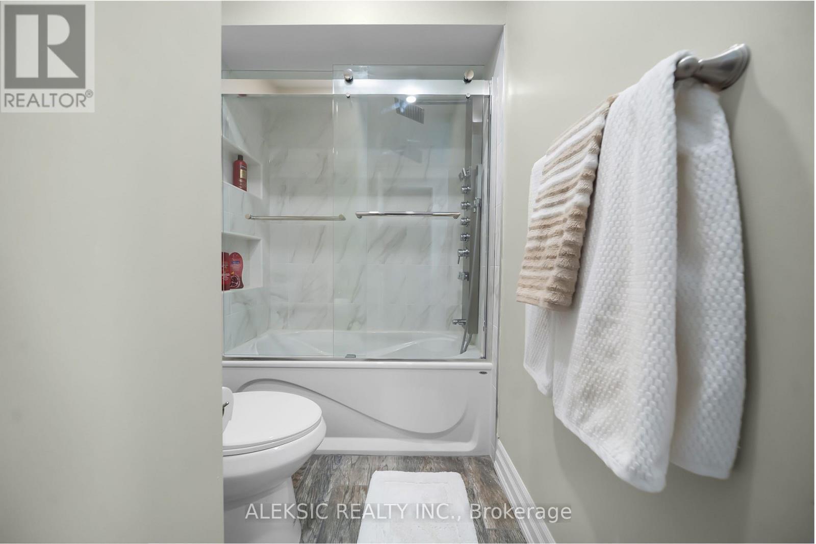 33 Hillpath Crescent, Brampton, ON