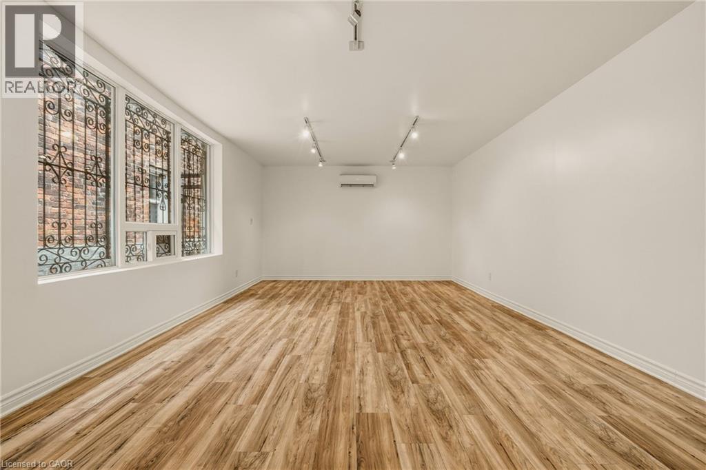 20 Barton Street, Hamilton, ON