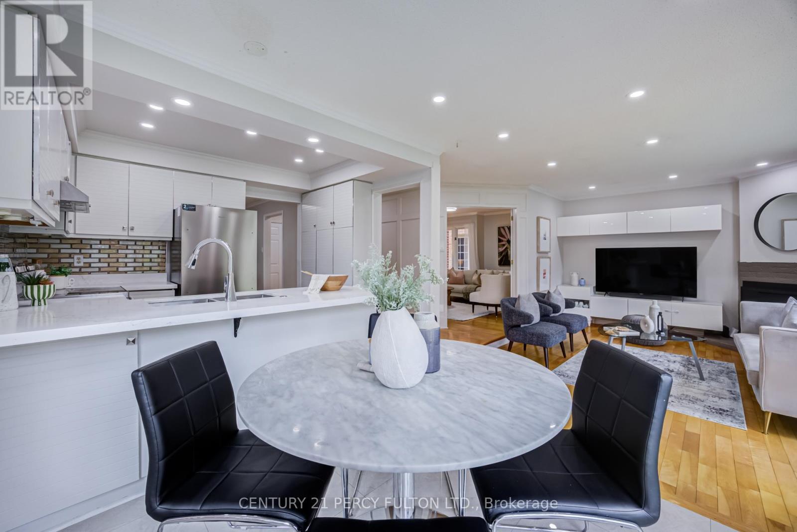 611 Chiron Crescent, Pickering, ON