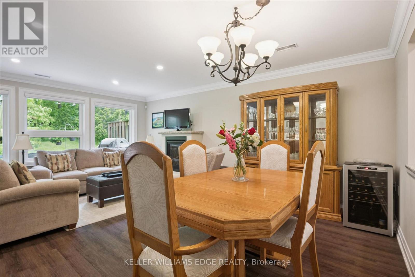 32 Cardinal Mindszenty Boulevard, Hamilton, ON