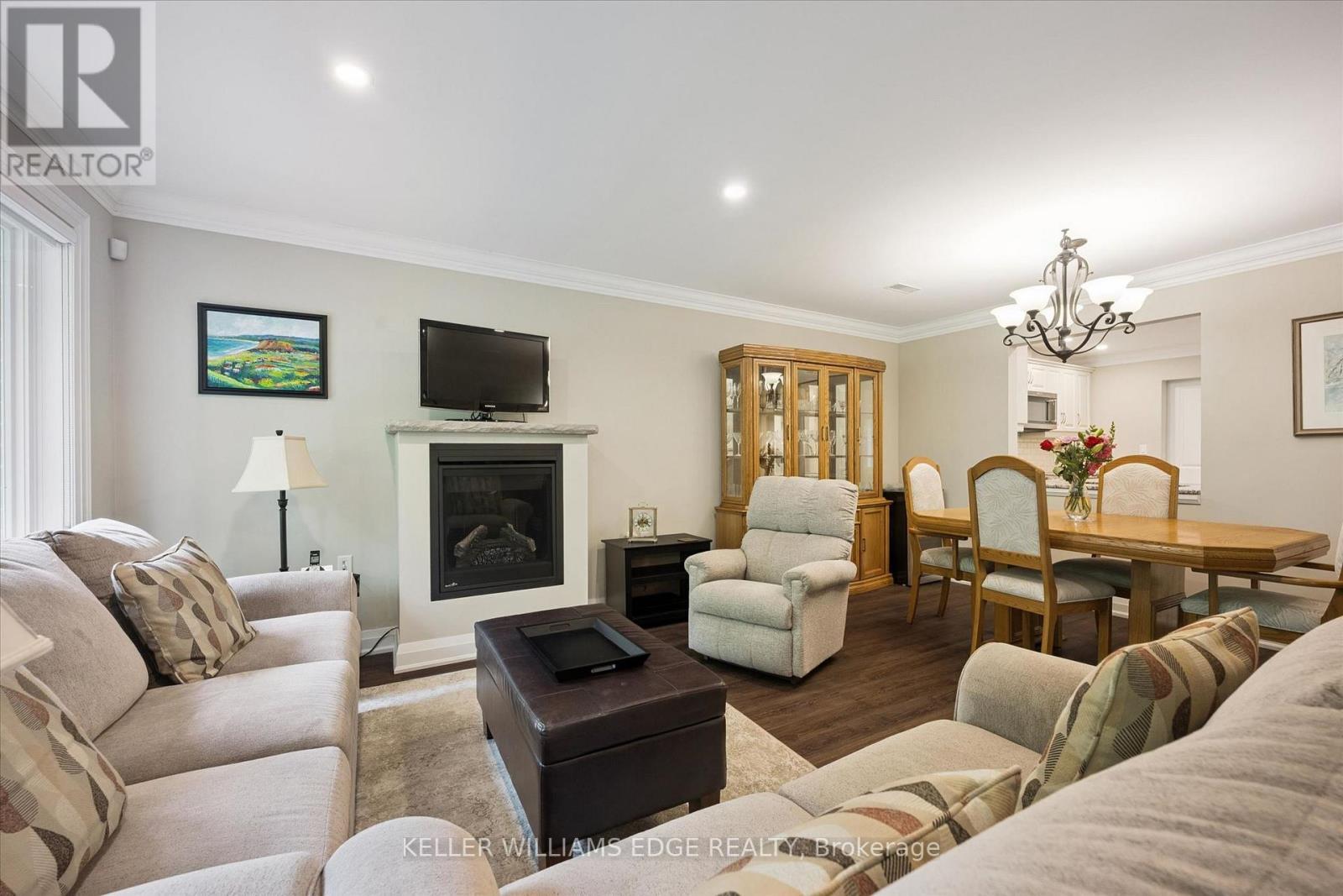 32 Cardinal Mindszenty Boulevard, Hamilton, ON
