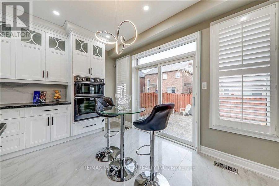 9 Geddington Crescent, Markham, ON