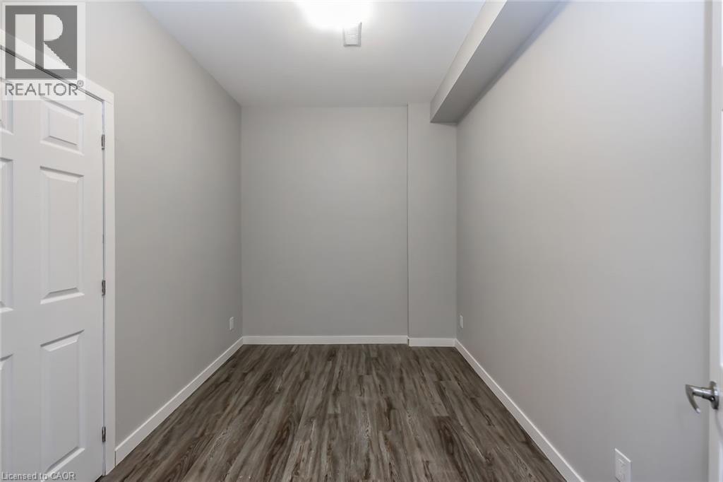 104 Beach Road Unit# E, Hamilton, ON