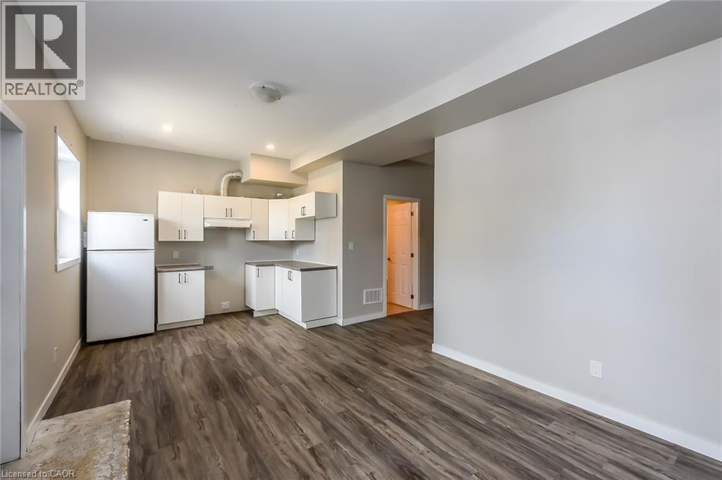 104 Beach Road Unit# E, Hamilton, ON