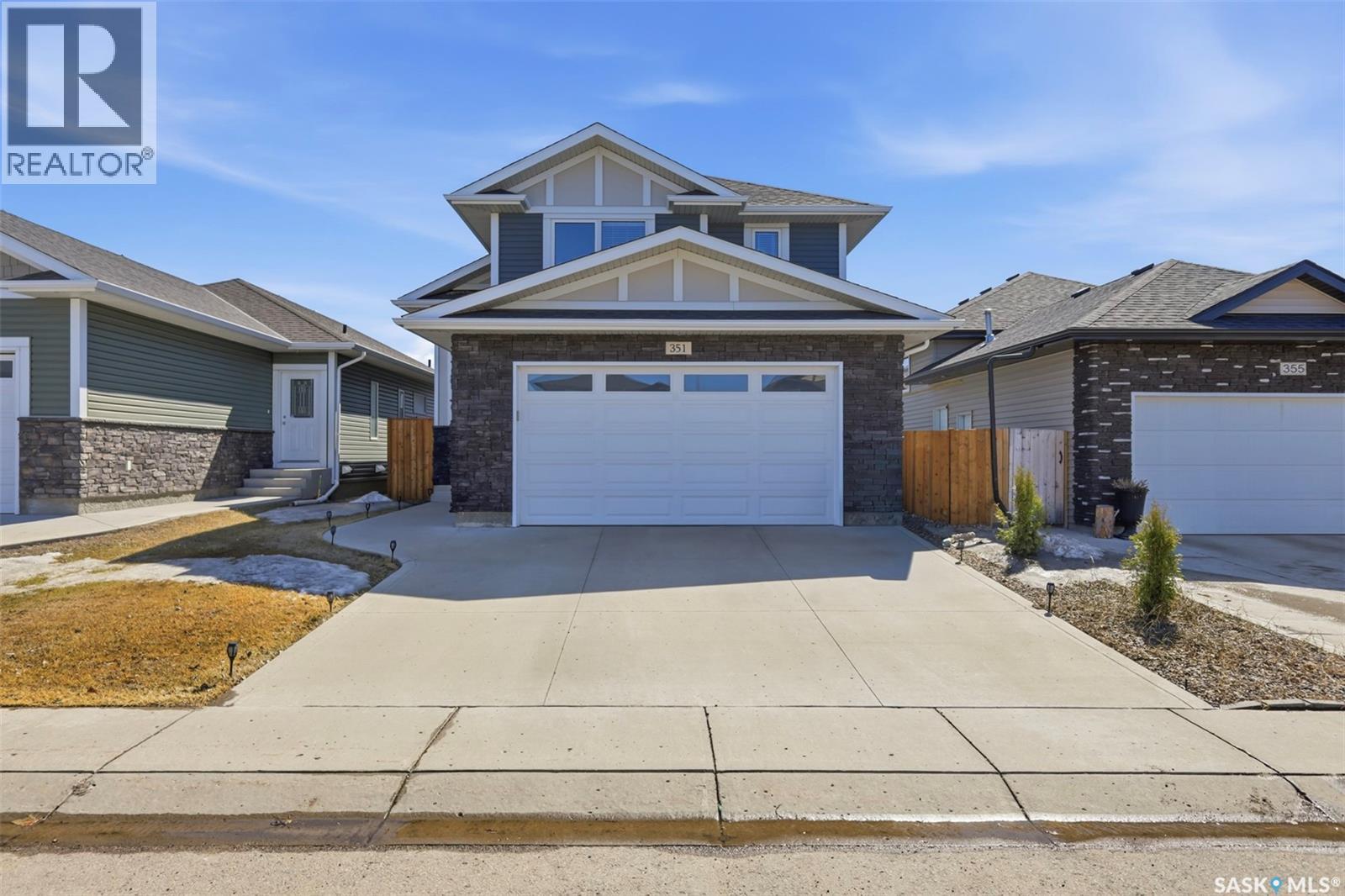 351 Kolynchuk Manor, Saskatoon, SK