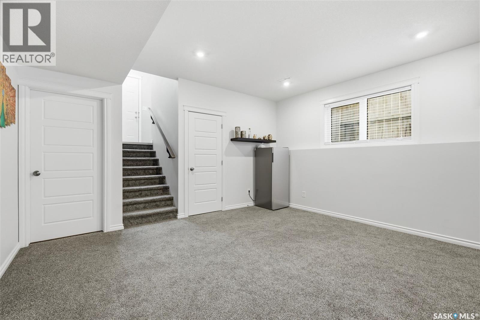 351 Kolynchuk Manor, Saskatoon, SK