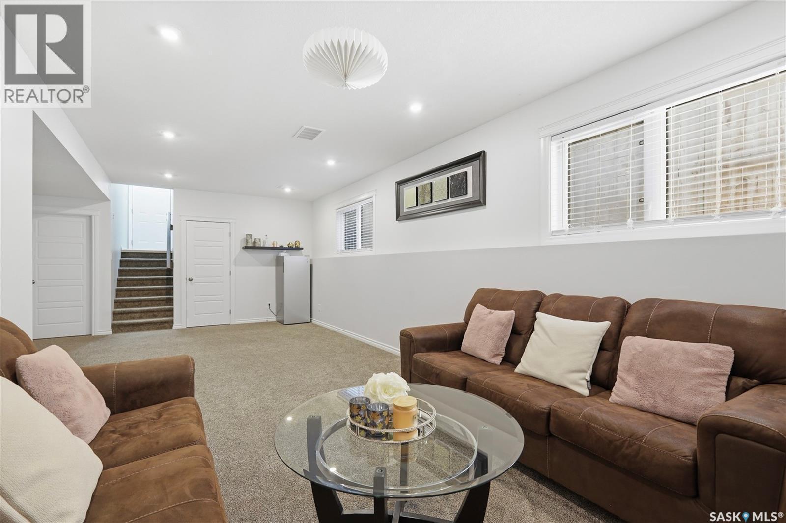 351 Kolynchuk Manor, Saskatoon, SK