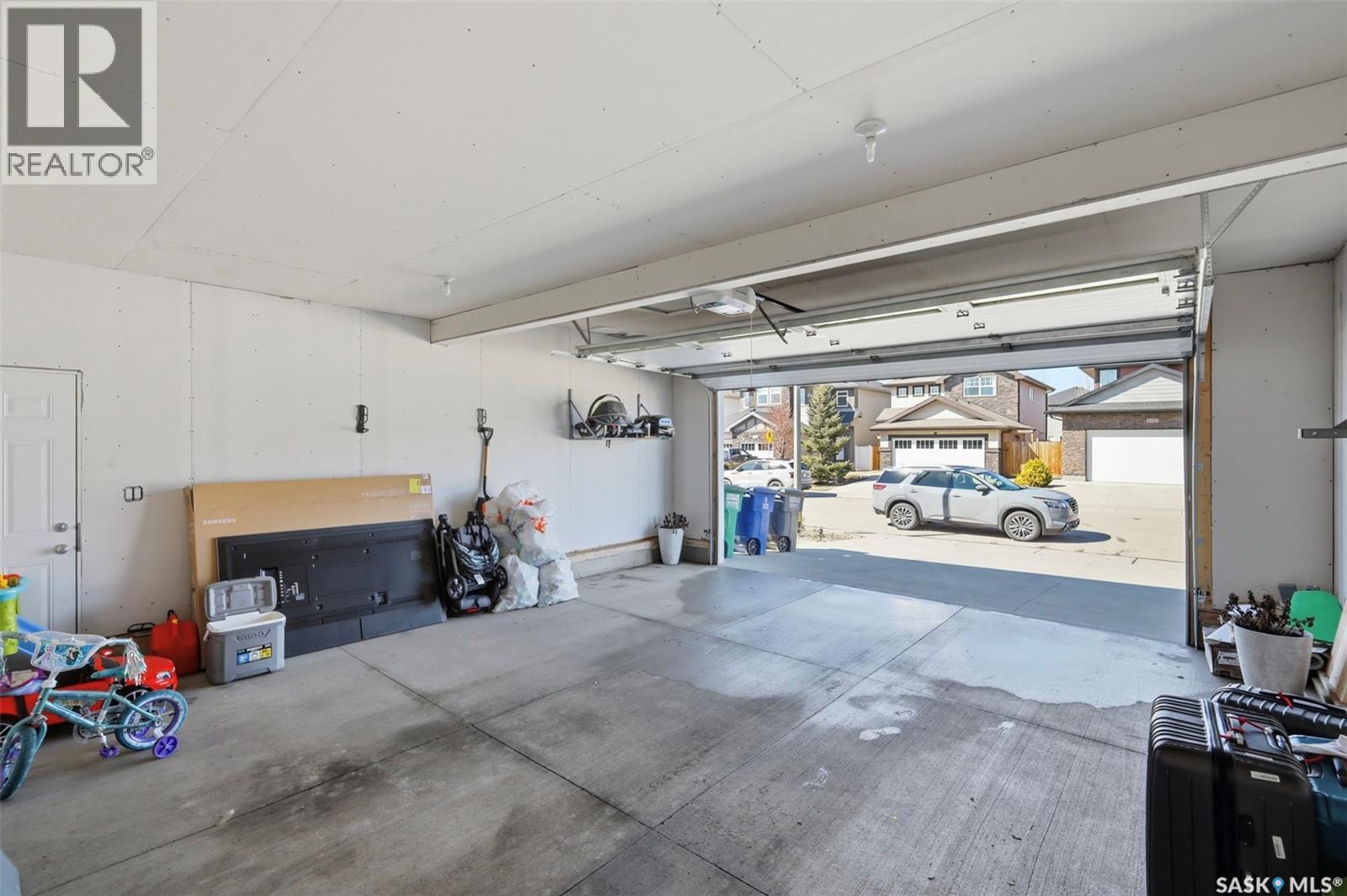351 Kolynchuk Manor, Saskatoon, SK