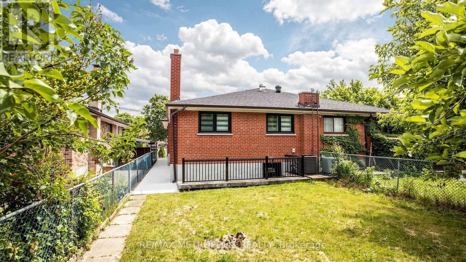 62 Davelayne Road, Toronto, ON