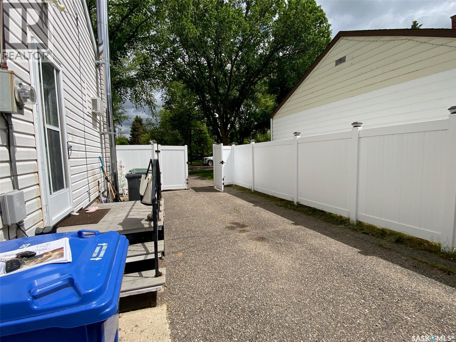 216 Maple Avenue, Yorkton, SK