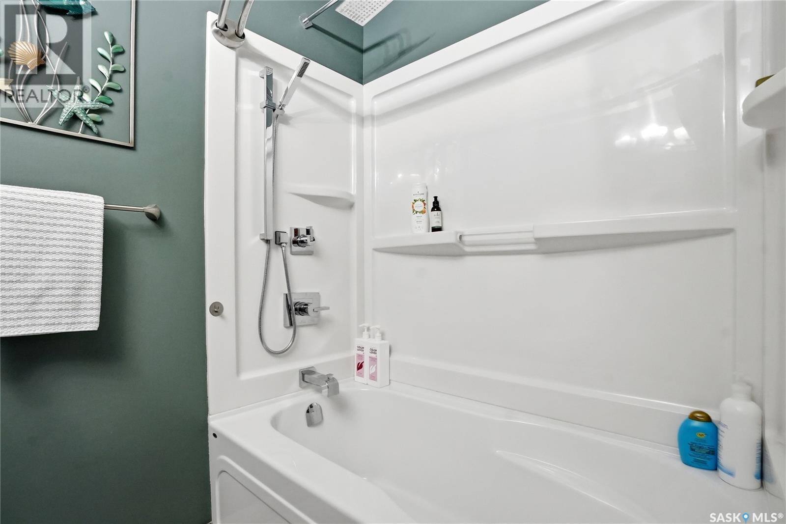 154 Mount Allison Crescent, Saskatoon, SK