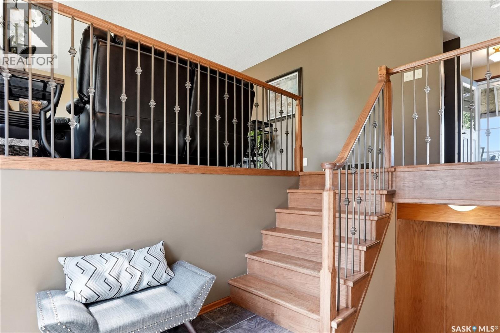 154 Mount Allison Crescent, Saskatoon, SK