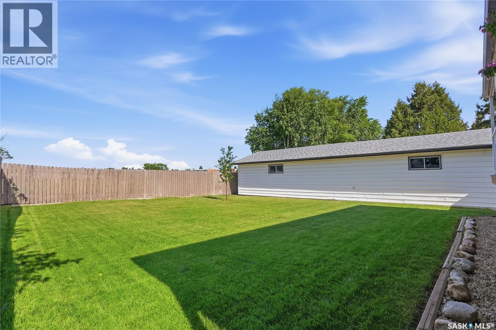 154 Mount Allison Crescent, Saskatoon, SK