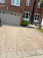 2 GRITTANI LANE Toronto, ON M1S 5B7