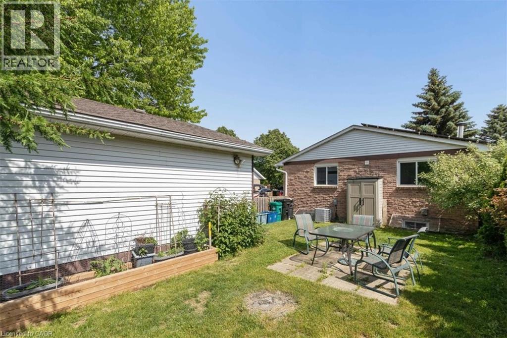 96 Pathfinder Crescent, Kitchener, ON