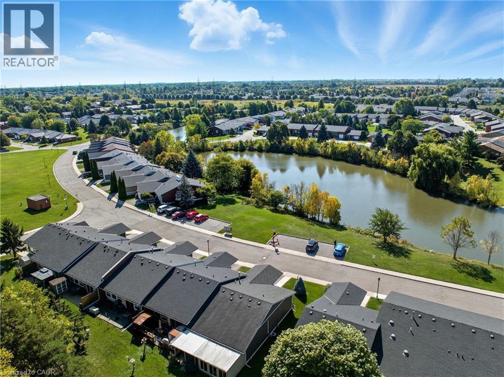 32 Cardinal Mindszenty Boulevard, Hamilton, ON