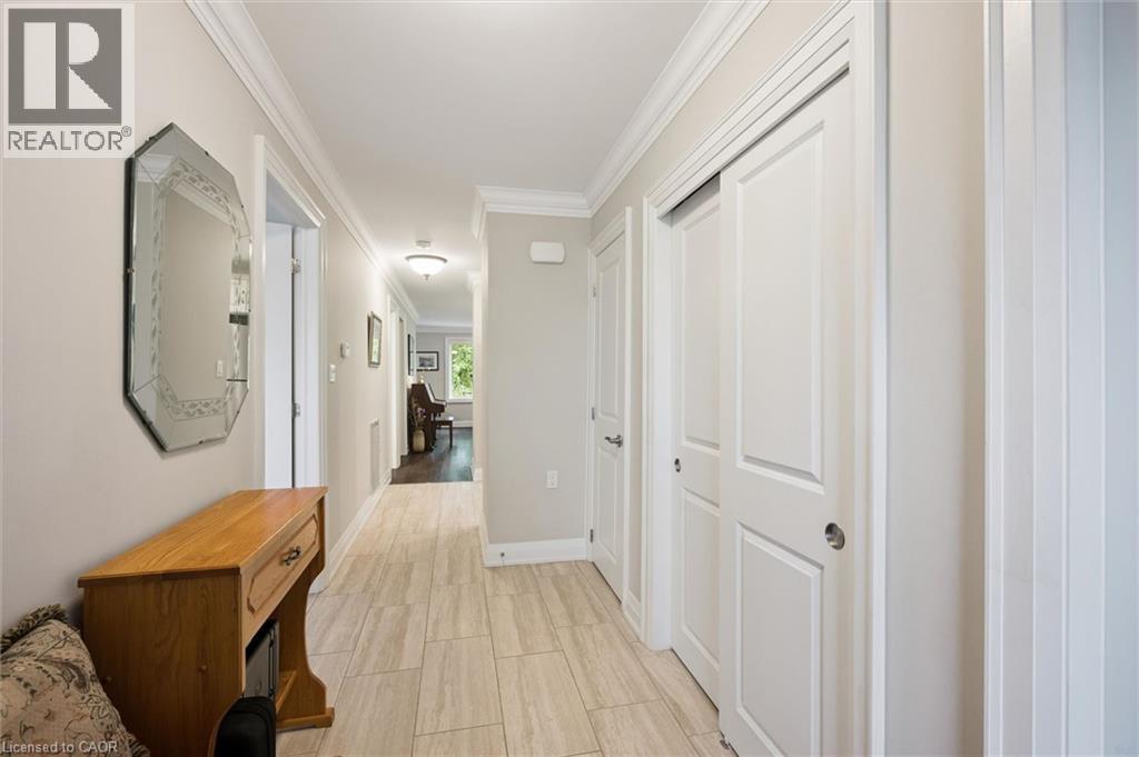 32 Cardinal Mindszenty Boulevard, Hamilton, ON