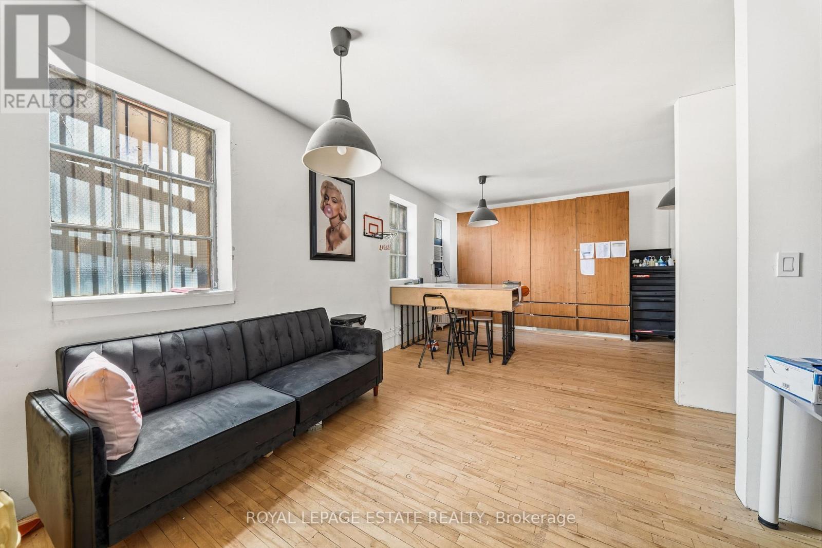 113 Jarvis Street, Toronto, ON