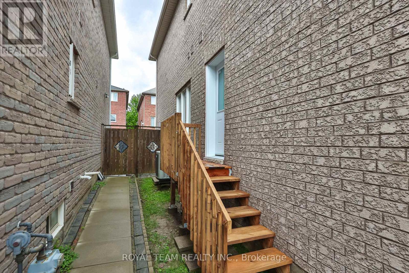 12 Spring Arbour Road, Vaughan, ON
