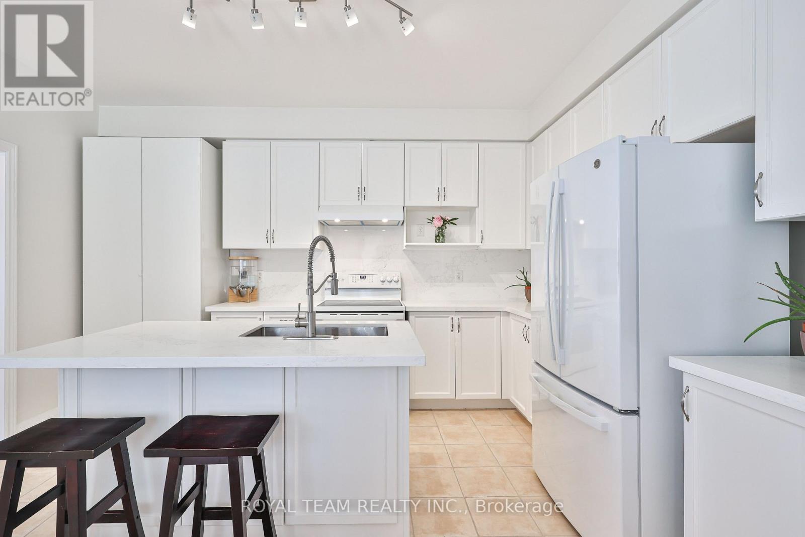 12 Spring Arbour Road, Vaughan, ON