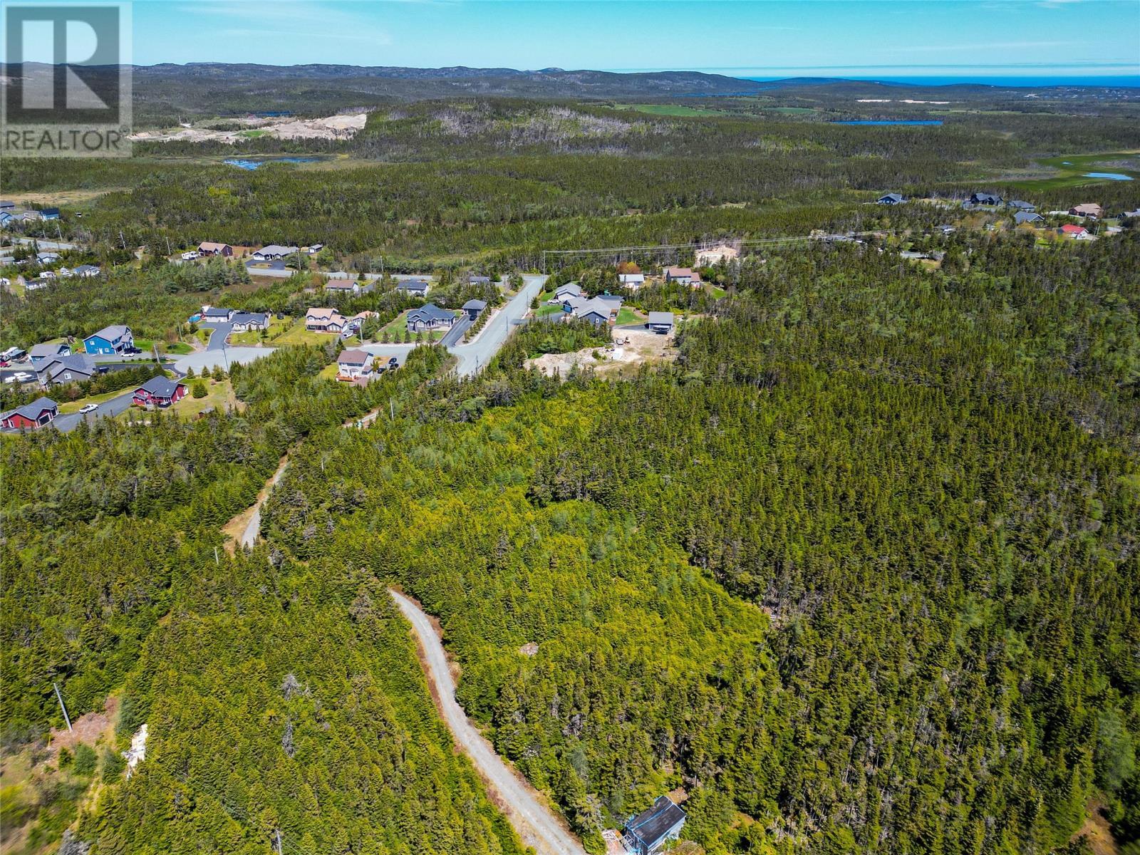 11 Pondside Lane, Torbay, NL