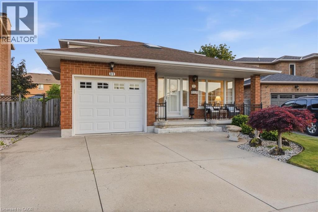 11 Gabriele Court, Hamilton, ON