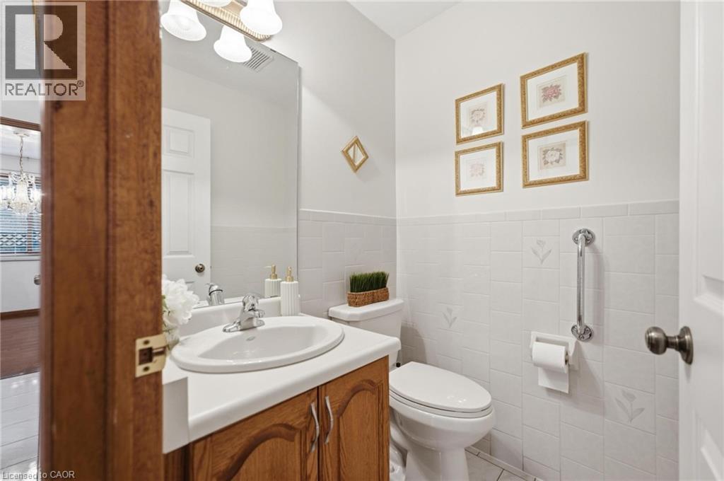 11 Gabriele Court, Hamilton, ON