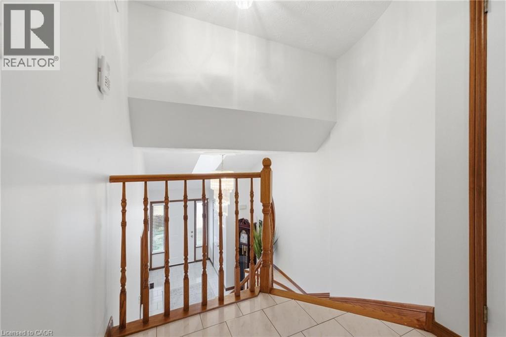 11 Gabriele Court, Hamilton, ON