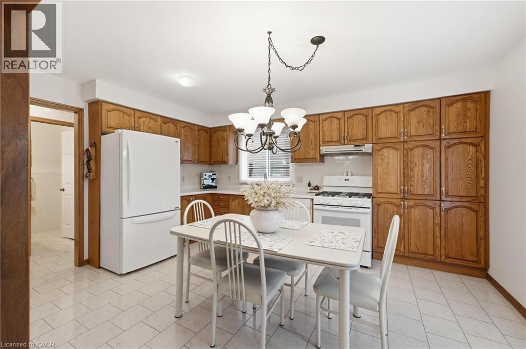 11 Gabriele Court, Hamilton, ON