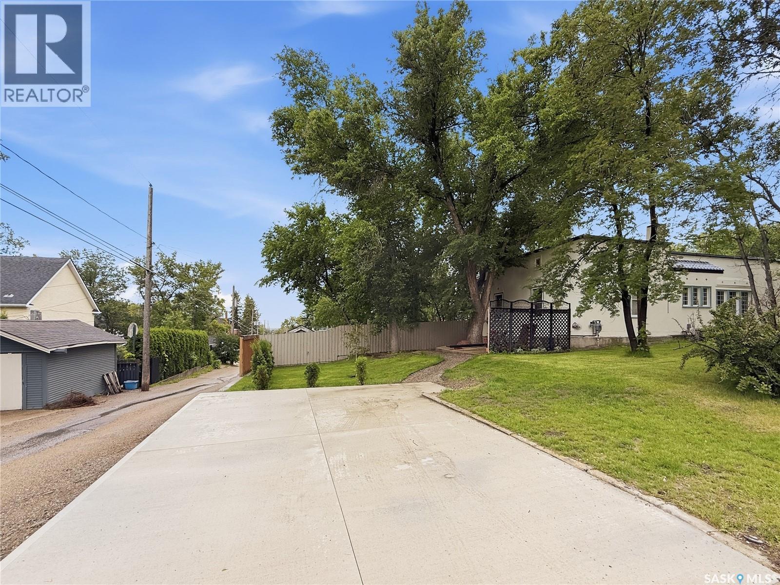 577 2Nd Avenue Ne, Swift Current, SK