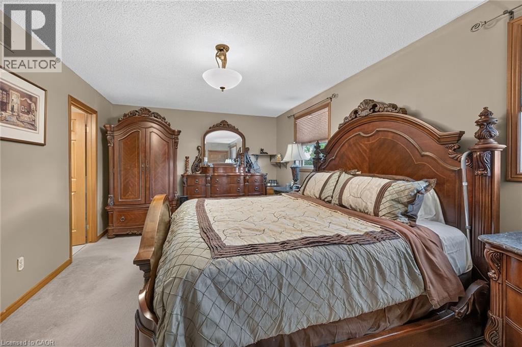 84 Jamieson Drive, Caledonia, ON - Indoor Photo Showing Bedroom