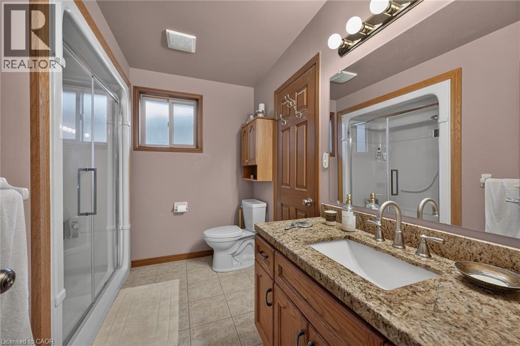 84 Jamieson Drive, Caledonia, ON - Indoor Photo Showing Bathroom