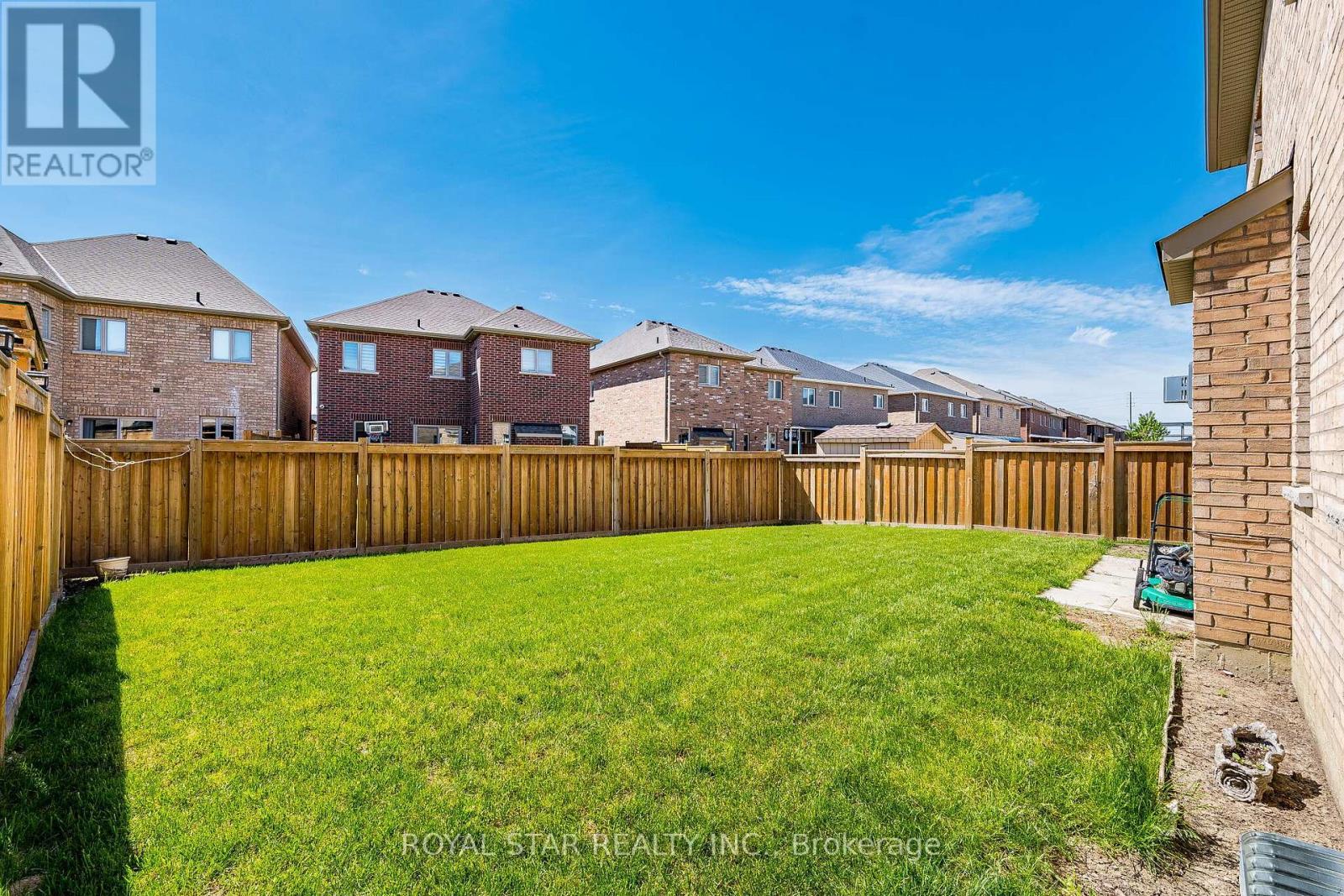 114 Folgate Crescent, Brampton, ON