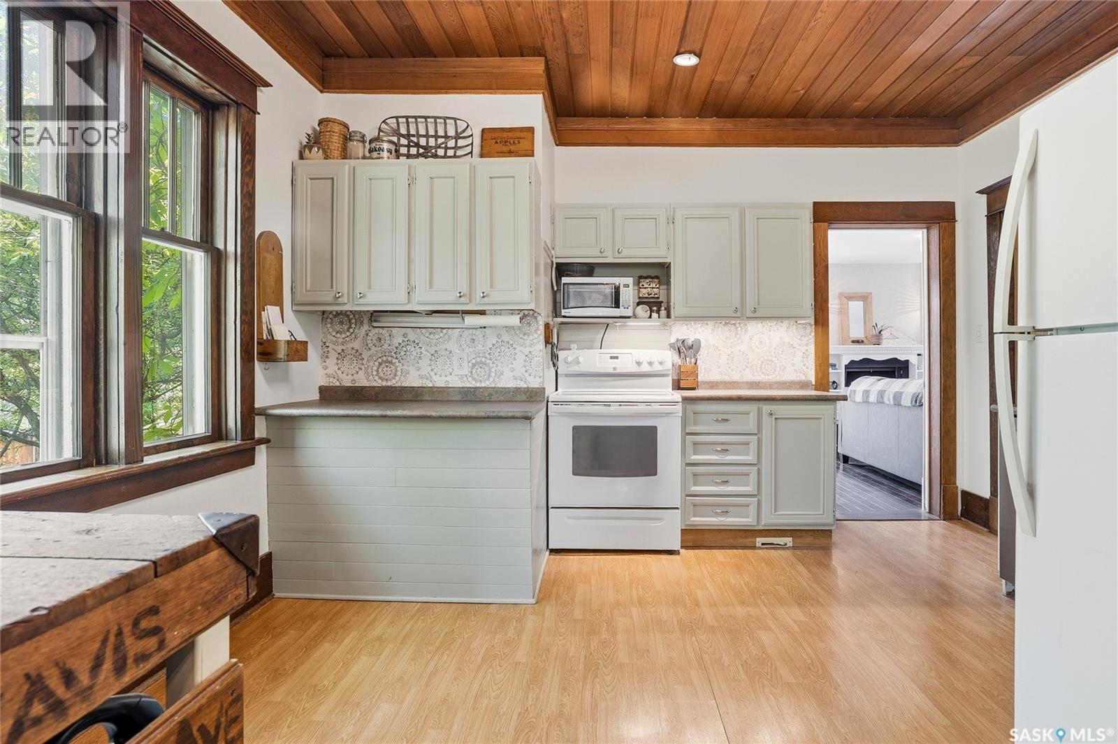621 Bedford Road, Saskatoon, SK