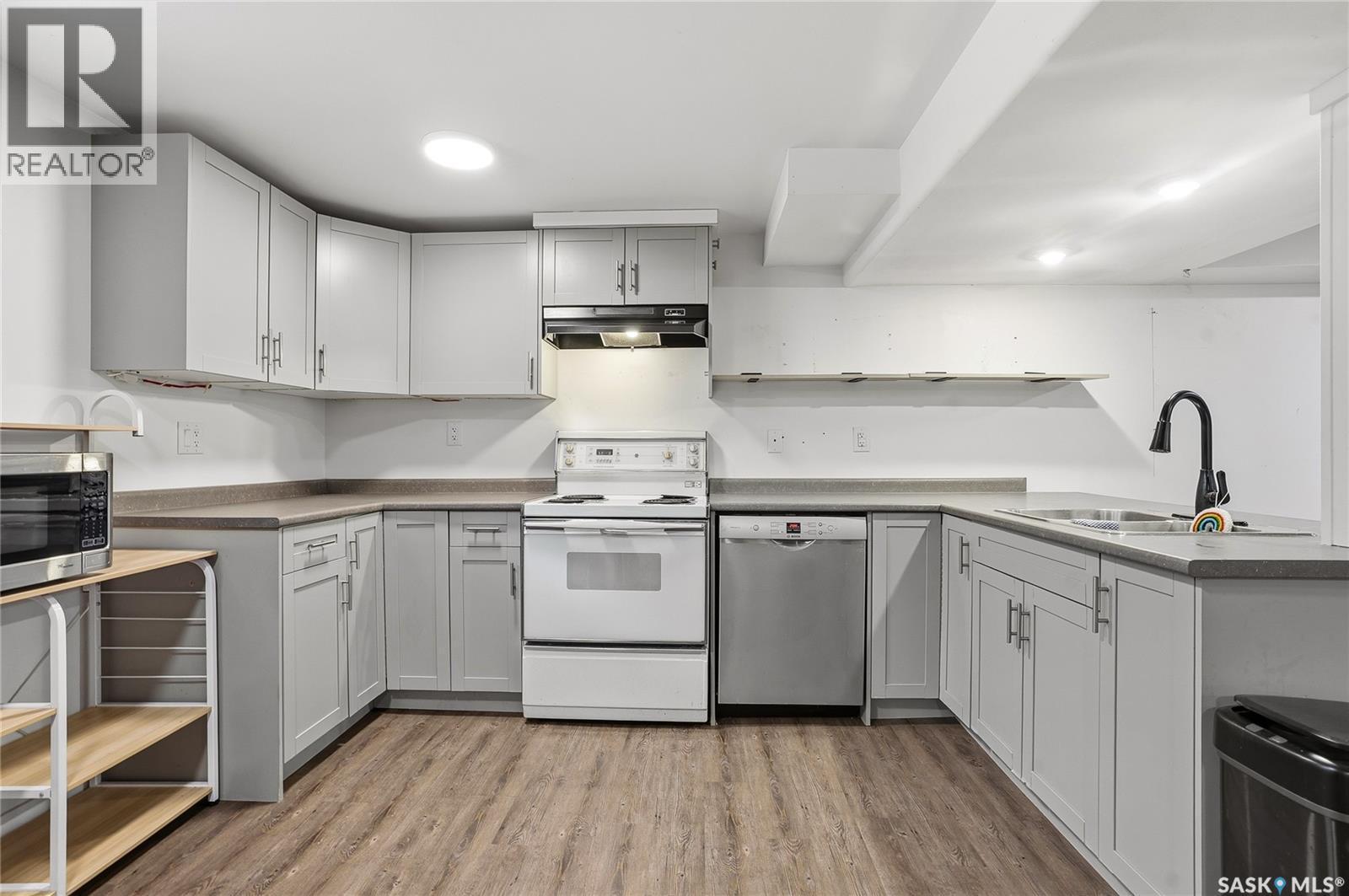 621 Bedford Road, Saskatoon, SK