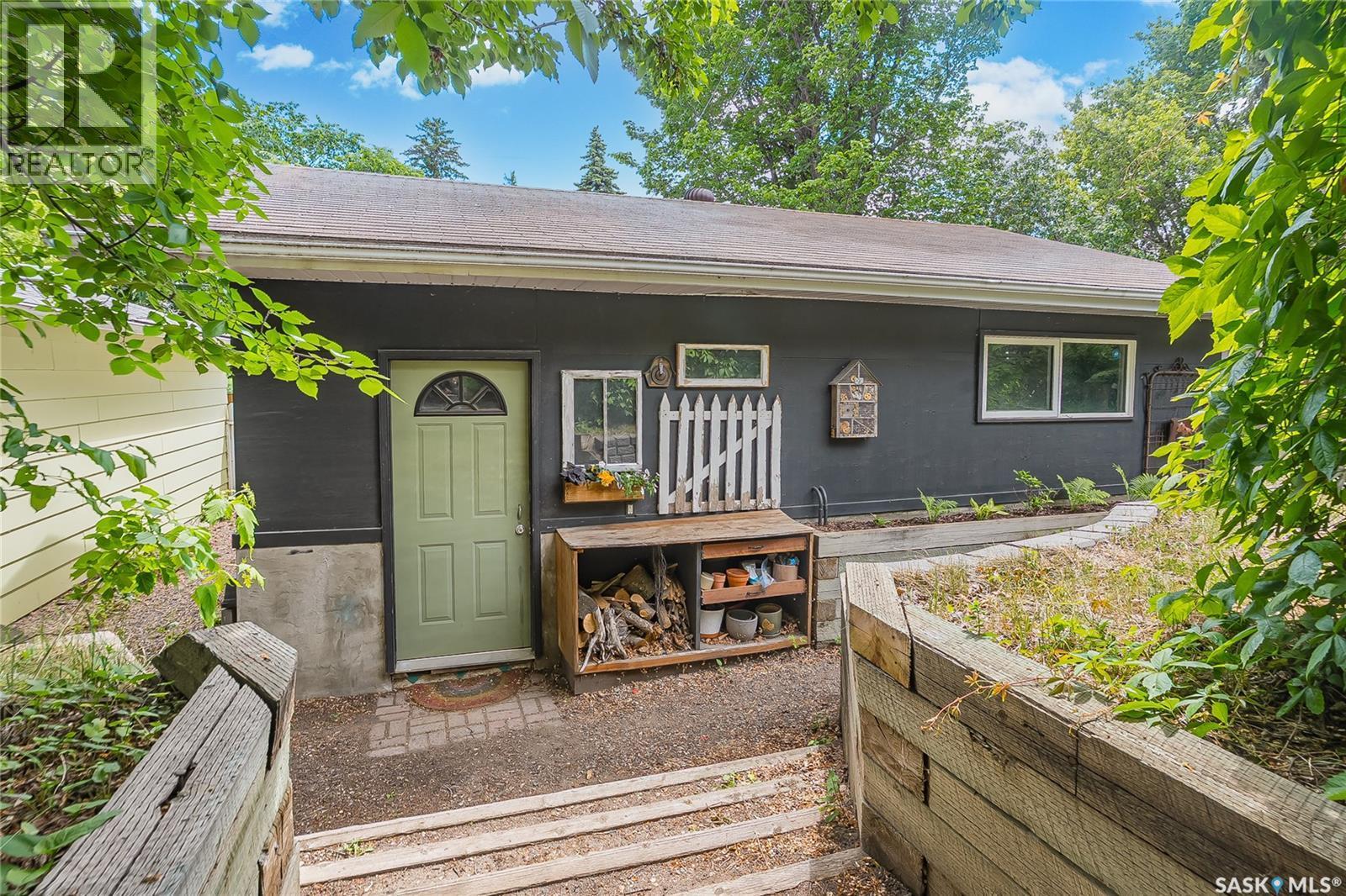 621 Bedford Road, Saskatoon, SK