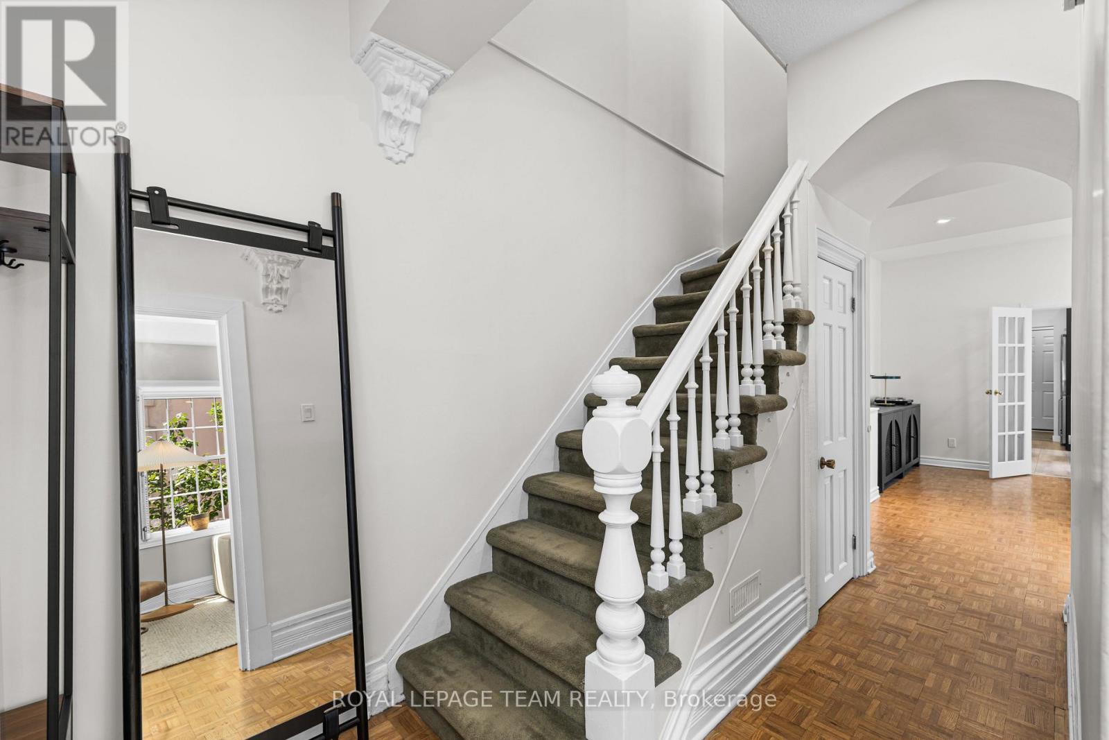 14 Crichton Street, Ottawa, ON