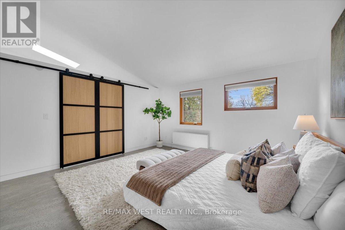 38 Smithfield Drive, Toronto, ON