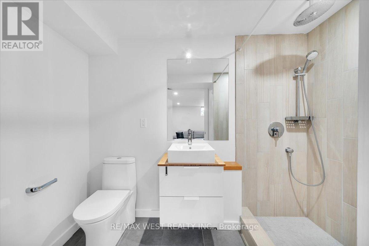 38 Smithfield Drive, Toronto, ON
