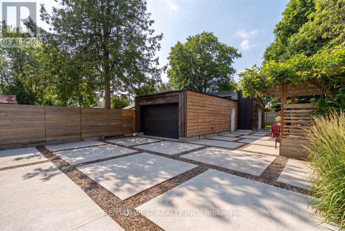 38 Smithfield Drive, Toronto, ON