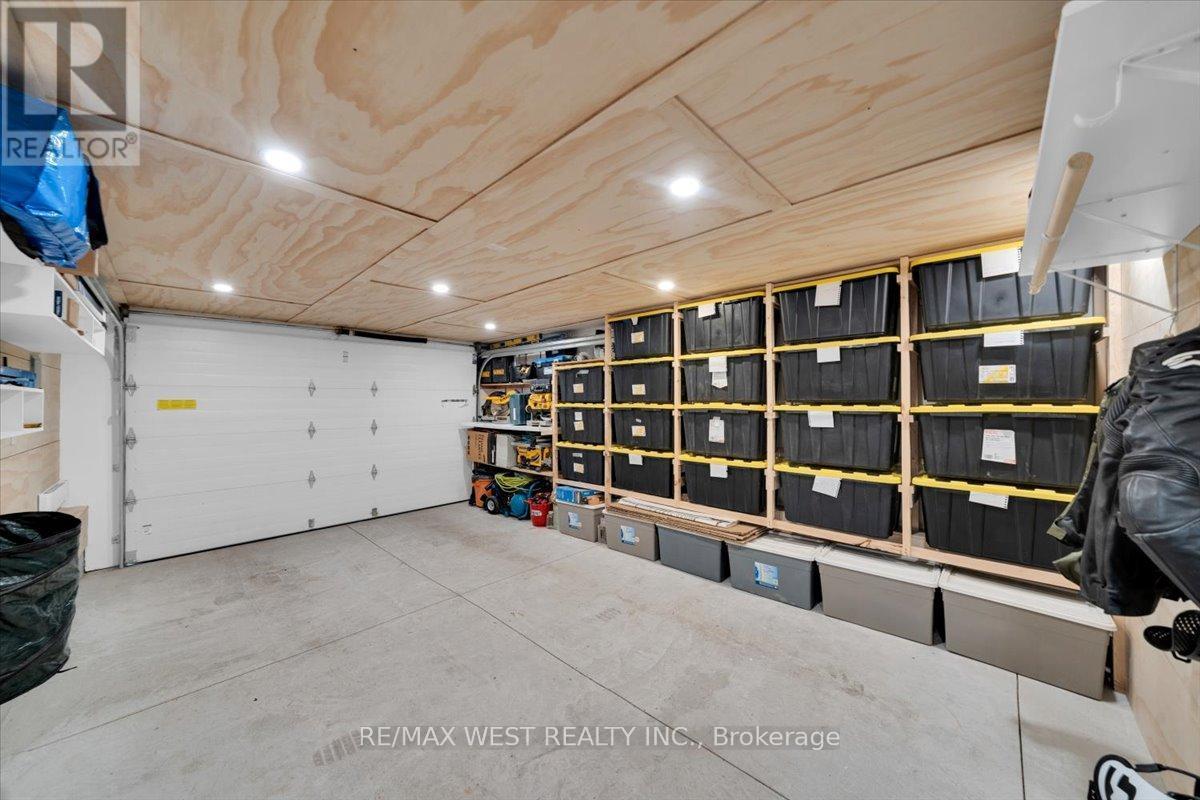 38 Smithfield Drive, Toronto, ON