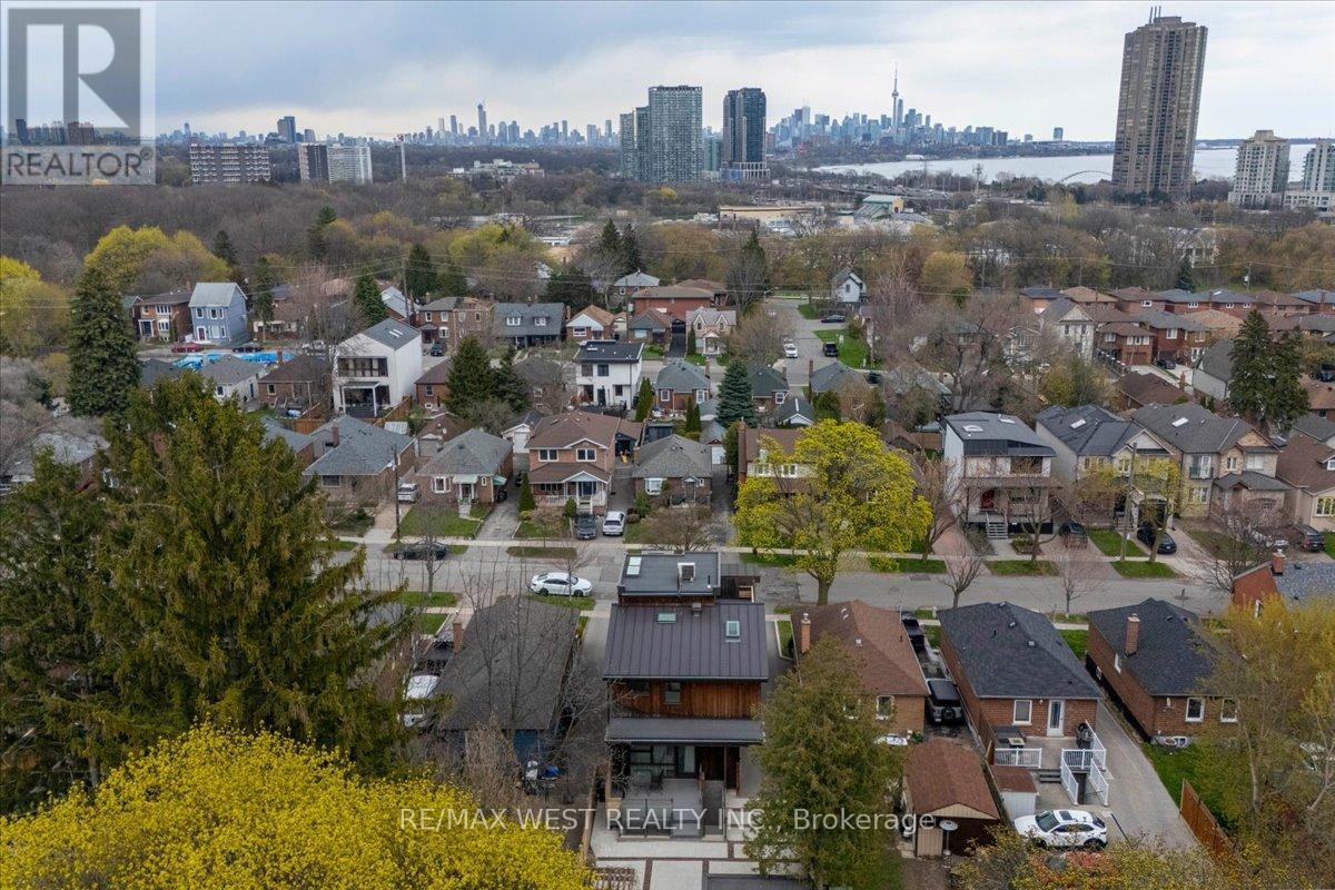 38 Smithfield Drive, Toronto, ON