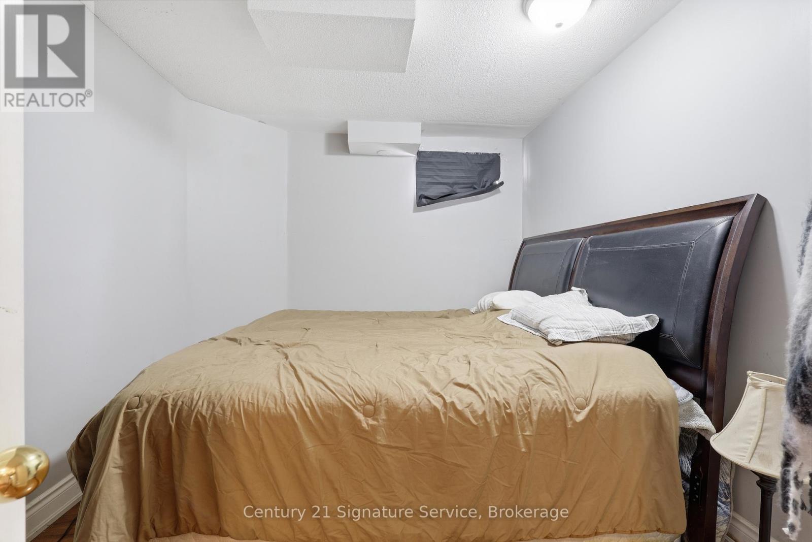 784 Avonshire Court, Mississauga, ON