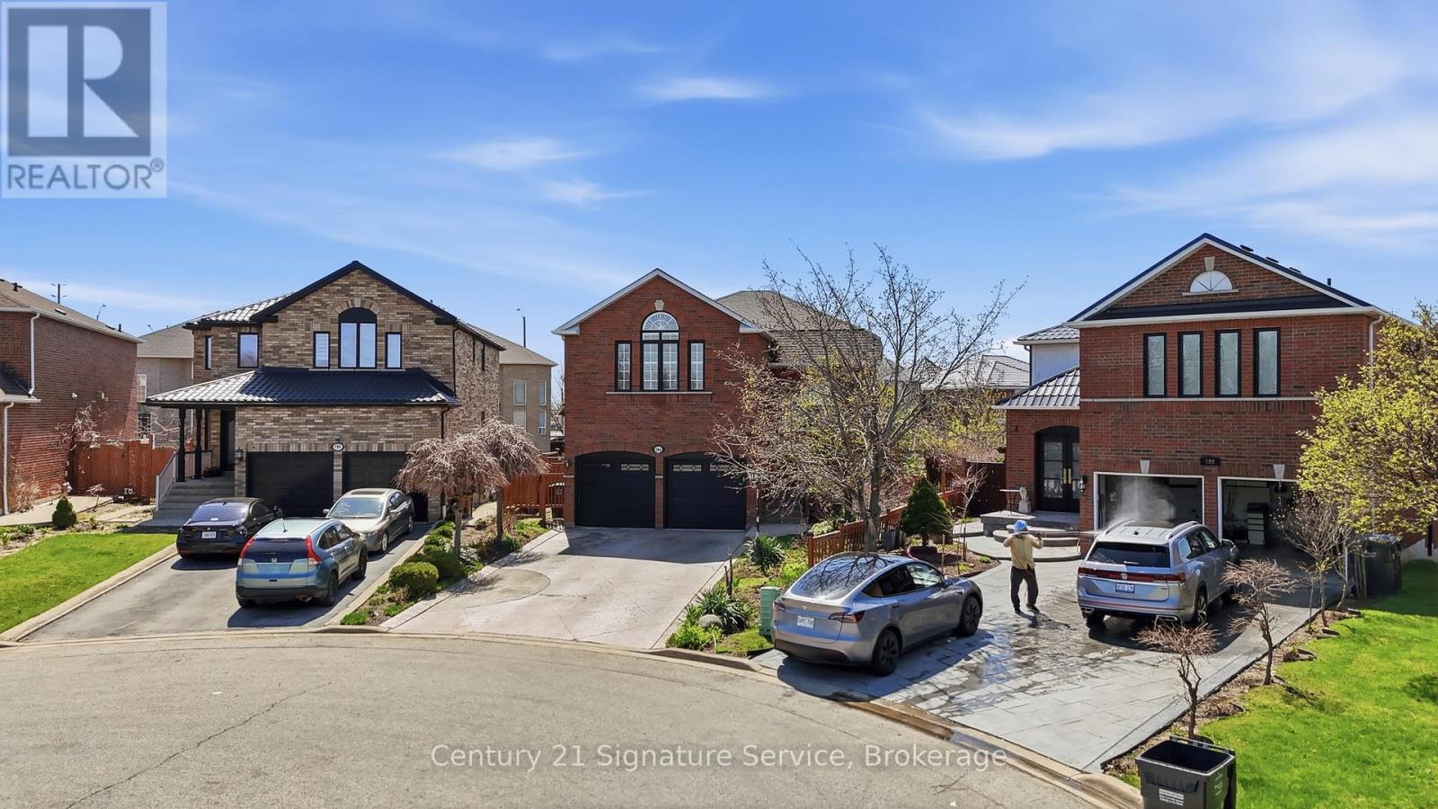 784 Avonshire Court, Mississauga, ON