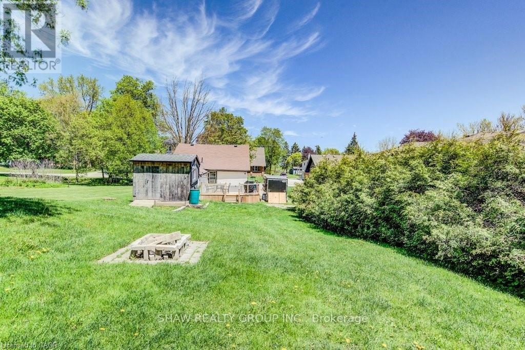 21 Main Street W, Mapleton, ON