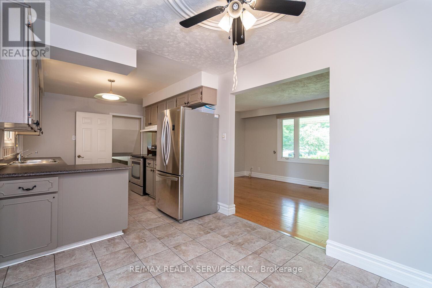 285 Thorncrest Drive, Waterloo, ON